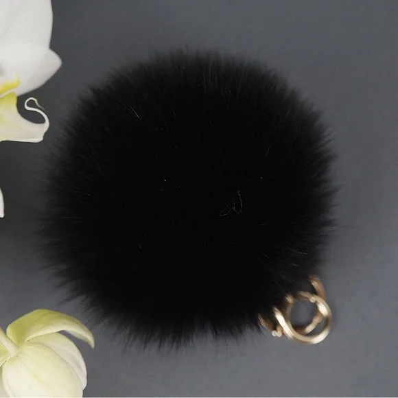 Michael Kors BLACK FOX FUR PEACE POM POM KEY CHARM - Picture 3 of 12
